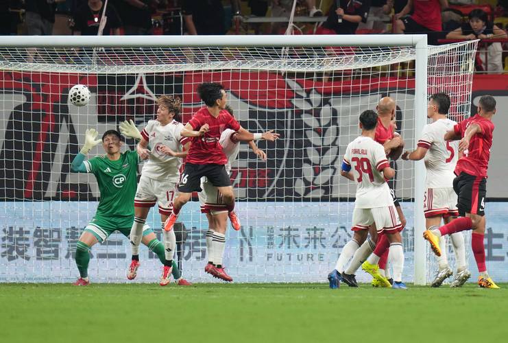 亚冠前瞻：武里南联新前锋容克尔迎首秀，对战成都蓉城