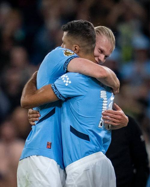 切尔西锁定未来之星埃布埃的职业合同