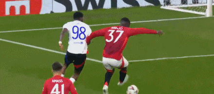 曼联动态：马奎尔留队，梅努未来取决于阿莫林