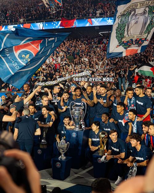 本周六曼联对阵热刺，赛前举办慕尼黑空难纪念仪式