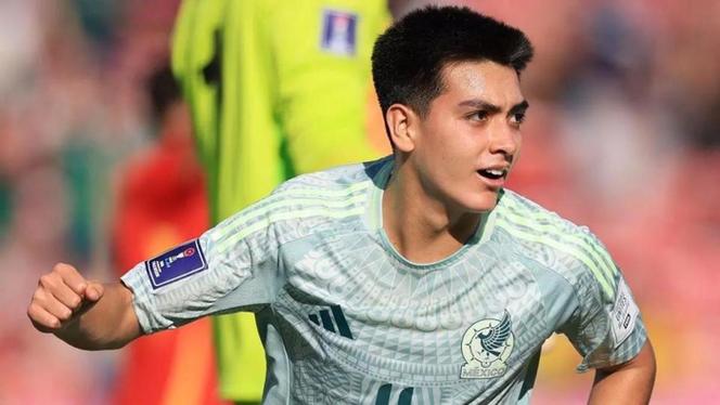 每体曝巴萨引援动向，正关注与巴黎续约不顺的姆本巴