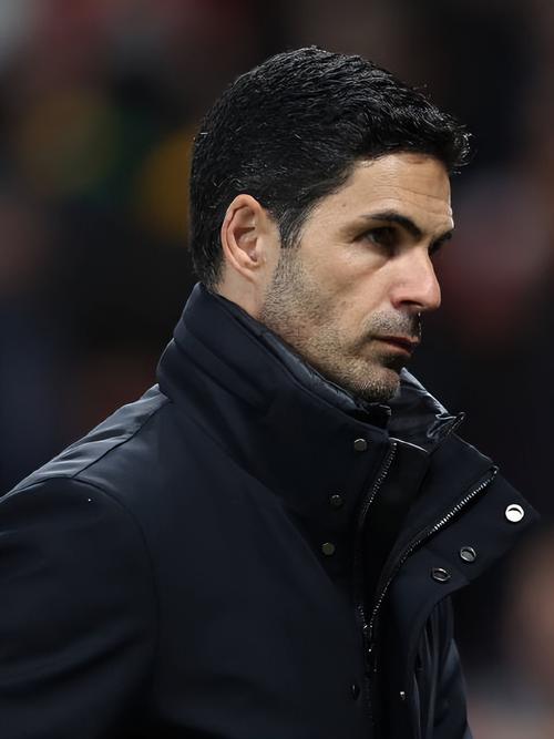 阿尔特塔体系需要攻防兼备，邮报称埃泽因此坐冷板凳