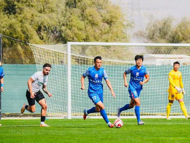 申花泰国拉练备战武里南联，记者报道杨帅随队出征