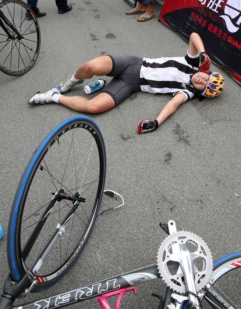 险成事故？孔帕尼透露热身被奥利塞惊到，幽默化解场面