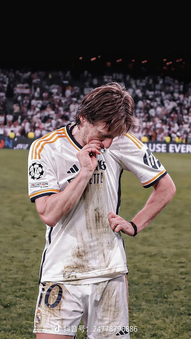 4分全场高分！莫德里奇进球且传球成功率95%