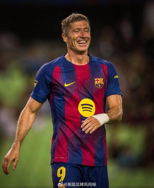 37岁莱万引芝加哥火焰兴趣，球员目前以续约巴萨为重心