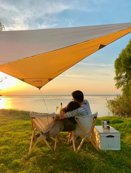 帕尔默女友迪拜度假晒照，二人世界情人节浪漫氛围拉满