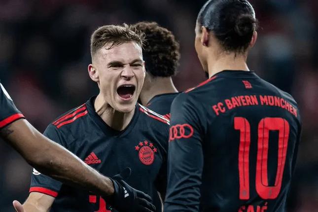 复盘基米希禁区倒地瞬间，裁判认定不构成点球依据