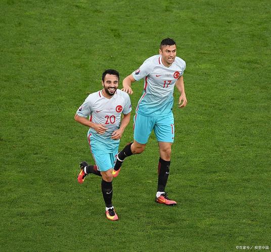 朗斯逆袭至法甲第一，巴黎紧随其后但夺冠概率高达83%