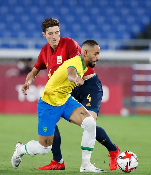 世界杯在即，巴西足协焦急等待吉马良斯康复佳音