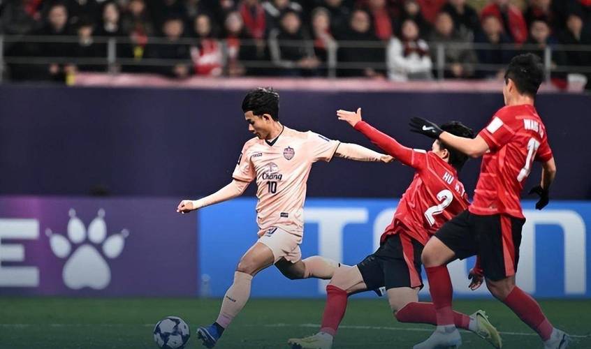 韦林顿失误致球队落后，蓉城半场1-2町田泽维亚