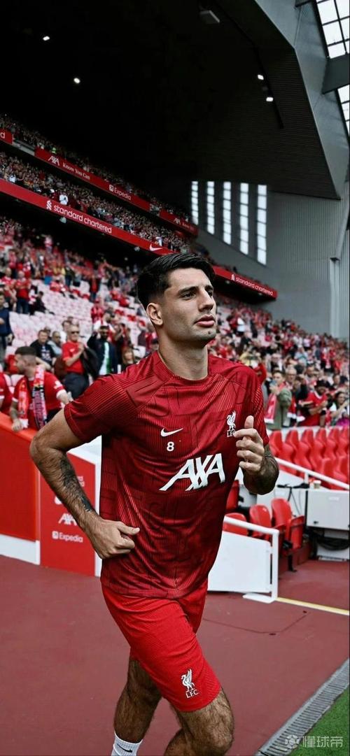 索博斯洛伊经纪人：利物浦属顶尖俱乐部，我们无意转会