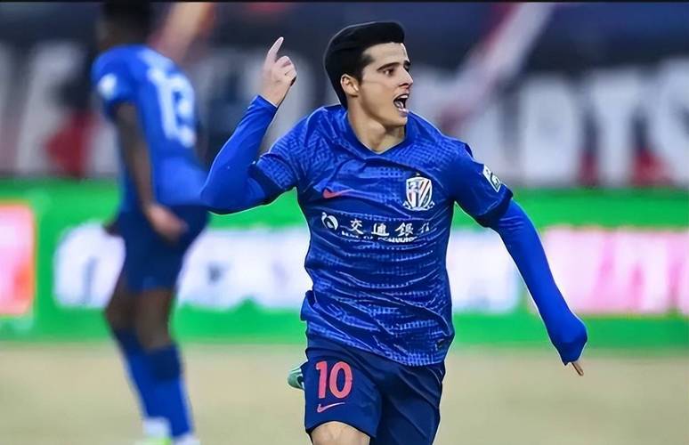 赛后专访武里南联后卫：提前晋级也不松懈对战申花