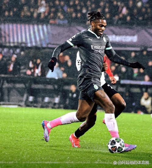 迈尼昂重大出球失误送礼，帕斯冷静低射助科莫1-0米兰