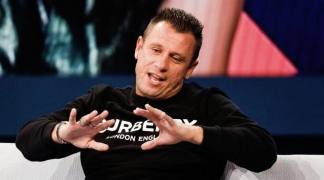 卡萨诺直言：阿莱格里反足球，穆里尼奥很一般