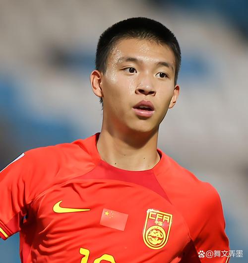 中国足球崛起信号？王钰栋身价榜首与多人留洋分析