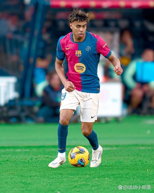 巴萨小将亚马尔数据傲人：场均参与进攻动作超百次