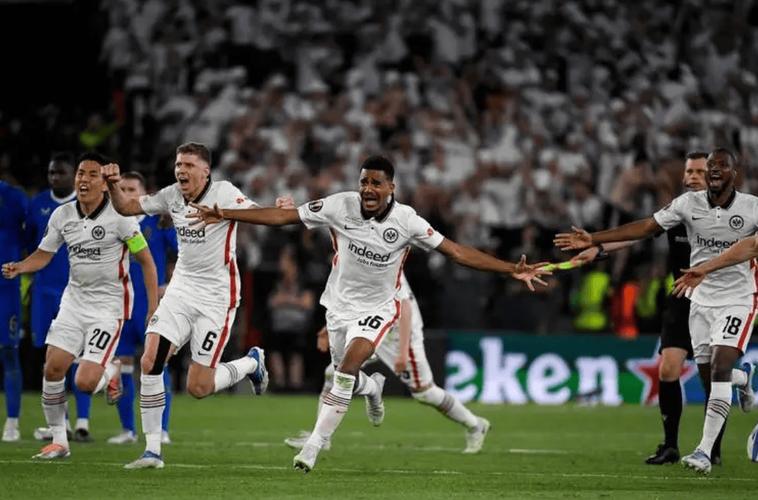 德甲44球进攻强队！法兰克福今晚对决拜仁慕尼黑