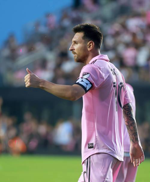 美职联新赛季开幕：梅西与孙兴慜的直接对话备受瞩目