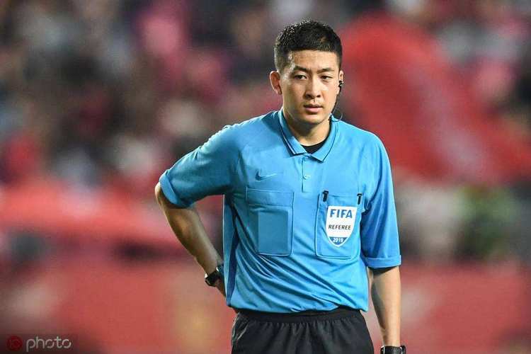 官方确认：新赛季中超邢琦刘威等10位裁判员退役