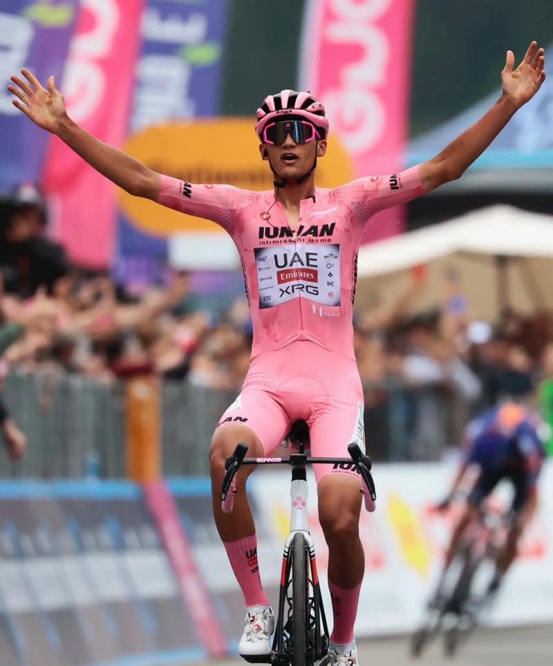 德保罗状态不佳致丢球仅送出1次关键传球