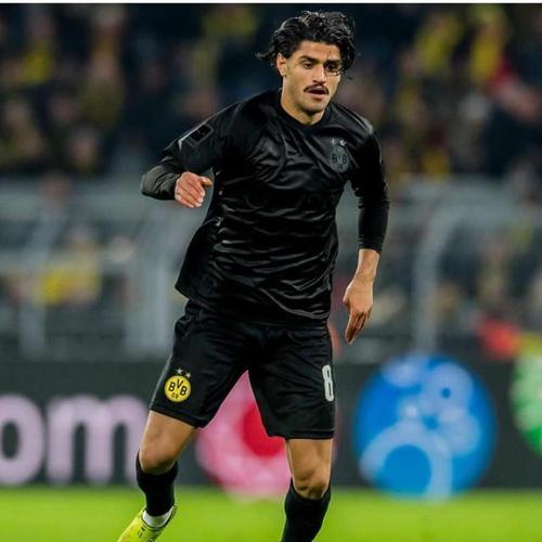 马特乌斯曝料：施洛特贝克和多特续约要等到世界杯后