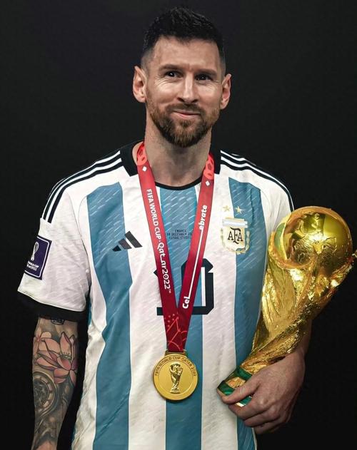 美职联晒梅西互换球衣视频，配文“唯有尊重”彰显风度