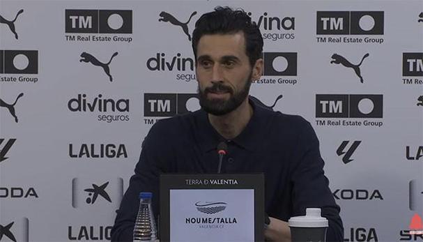 阿韦洛亚执教遇信任危机，排兵布阵和换人遭批