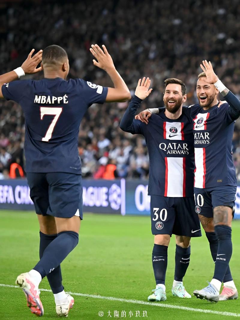 皇马阵容水平引争议，杜加里建议姆巴佩不如离队