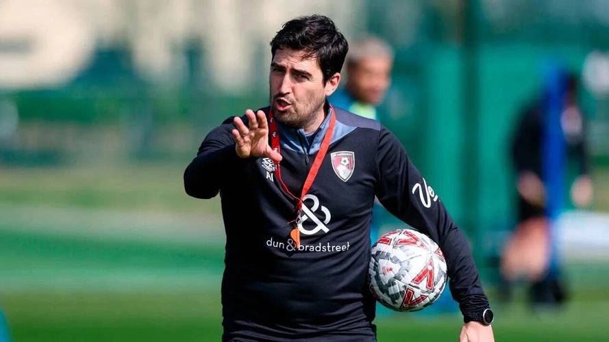 伊劳拉接近与伯恩茅斯续约，纽卡确认戈登非卖品