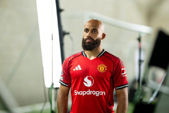 曼联官方表彰：姆伯莫攻入英超第50粒进球