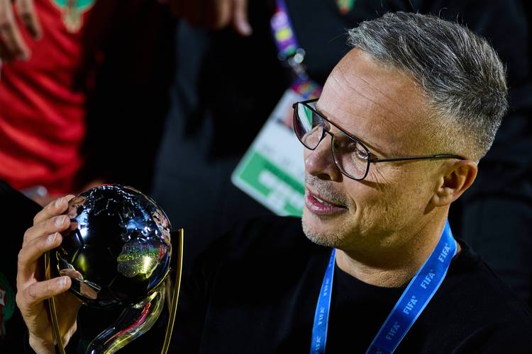 穆帅声明：假如歧视属实，我与普雷斯蒂安尼就此终结