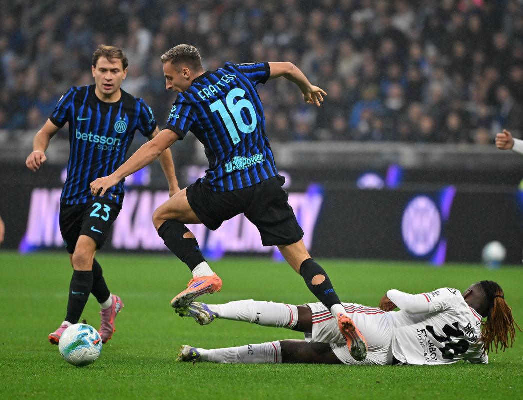 米兰对阵克雷莫内塞首发：普利西奇出战，中场魔笛核心领衔