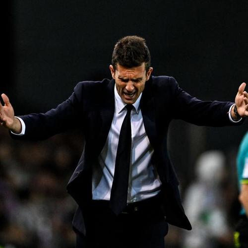 尤文CEO科莫利引援策略遭卡佩罗公开质疑