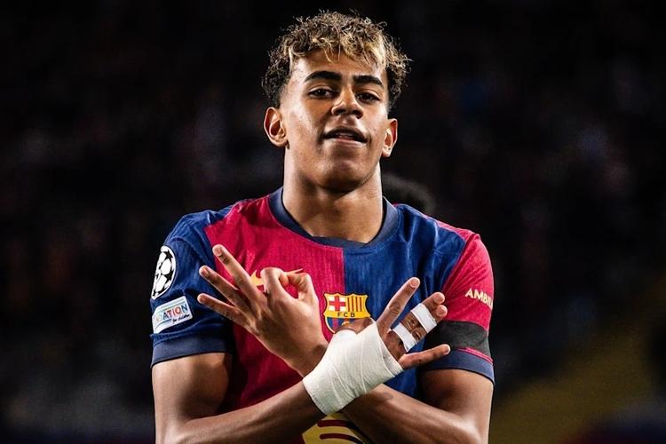 马塞利诺批评球队防守：让亚马尔像在高速公路踢球