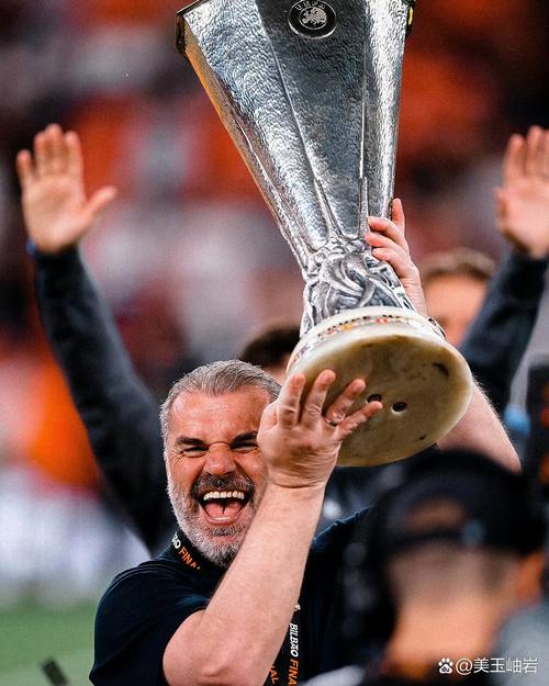 布兰斯维特：进球帮助球队是全队努力，欧战是目标