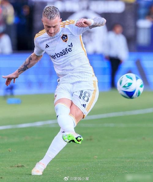 官方确认：罗伊斯将继续为洛杉矶银河效力至2027年