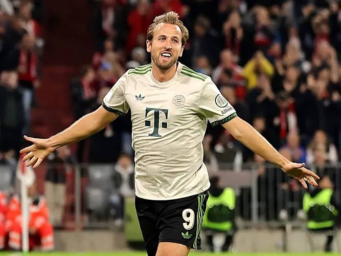 帕夫洛维奇专访：凯恩每场都非凡，祝福他超越莱万成就