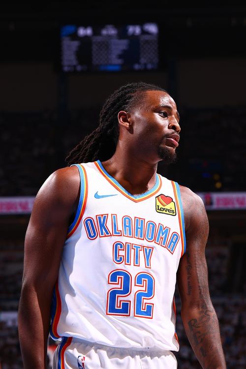 场均8.9分3.2板！卡森华莱士：上场努力打球尽力照顾好身体