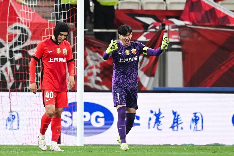 海港2026年4场正式比赛均未取胜，本场才打入今年第一球