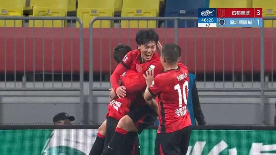 记者谈姜至鹏严重犯规：不管有无争议，红牌让比分1比0变1比5