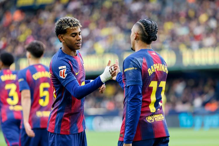 21世纪巴萨队内西班牙球员单赛季进球榜：比利亚居首，亚马尔第三