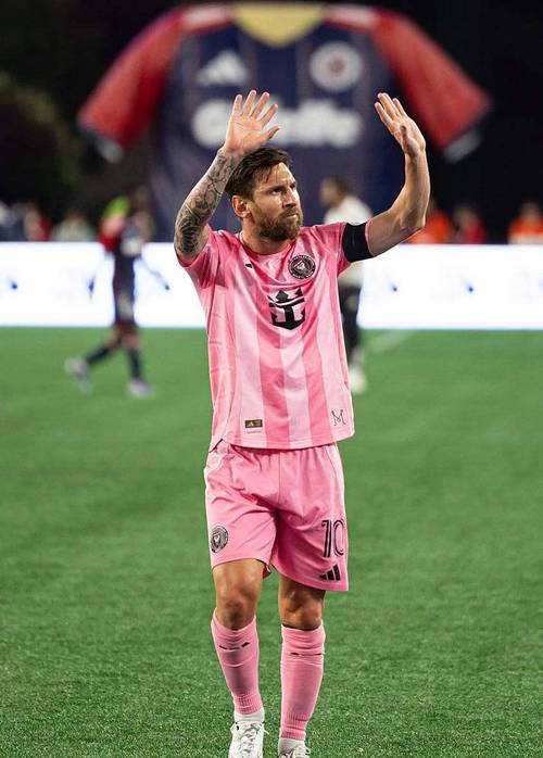 梅西双响建功圆月弯刀惊艳，迈阿密国际让二追四复盘